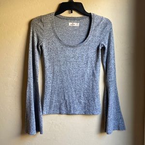 💵3 for $20 ✅Hollister xs grey Long flare sleeve shirt
